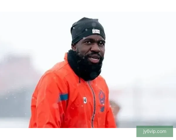 31岁法国后卫乌姆蒂蒂宣布退役曾效力巴萨成名防线核心落幕生涯